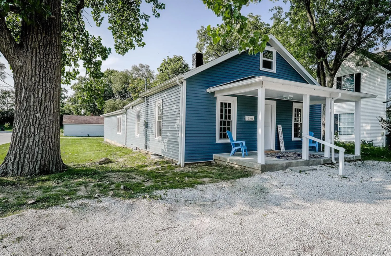 2104 Hall St - Photo 2 of 27