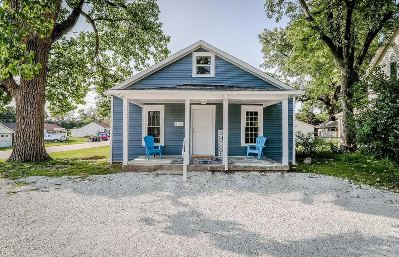 2104 Hall St - Photo 3 of 27