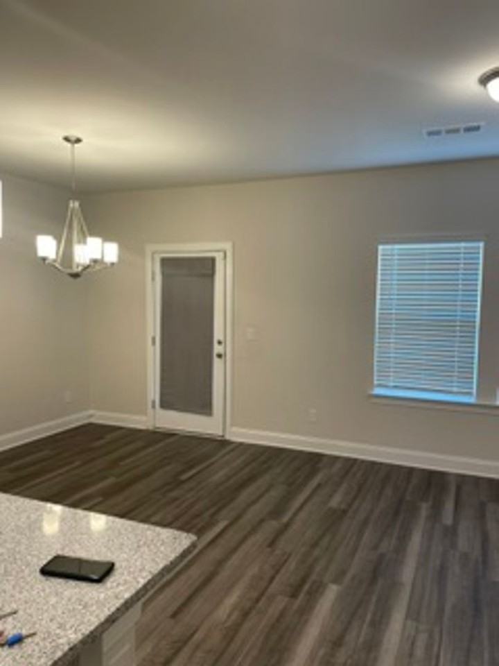 4506 Skywood Ln - Photo 6 of 30
