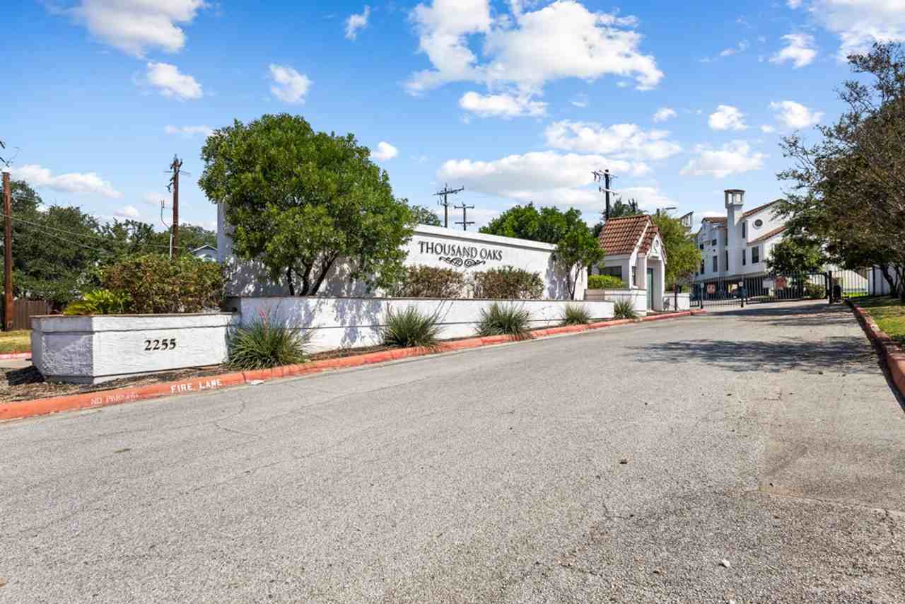 2255 Thousand Oaks Dr #504