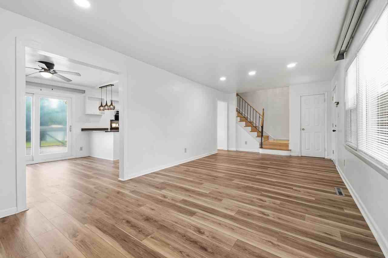 600 Breeds Hill Rd #1 - Photo 5 of 40