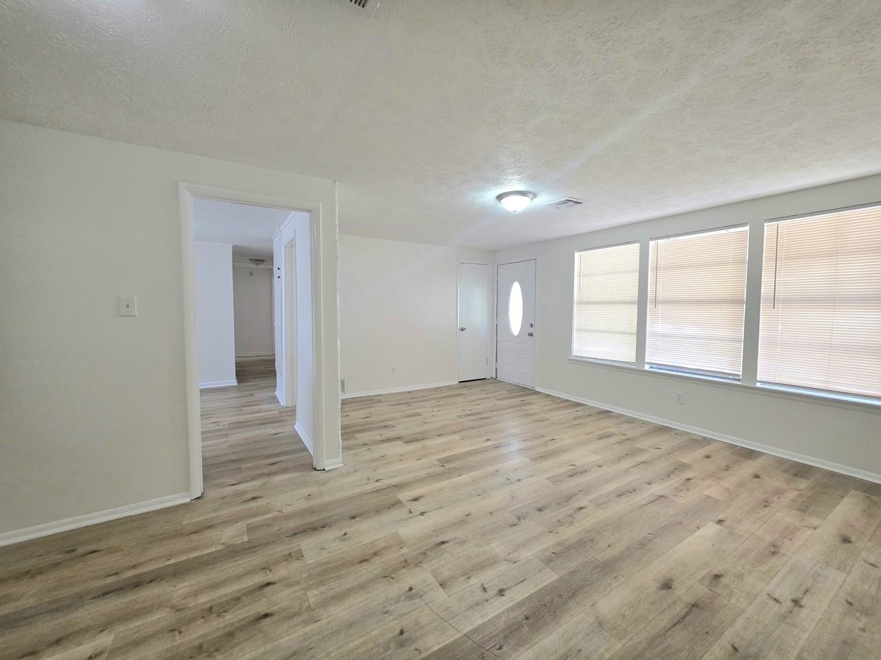 102 White Oak DrPrattville #1 - Photo 3 of 11