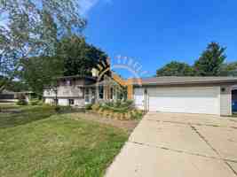 featured image of 1110 Lourdes Ave