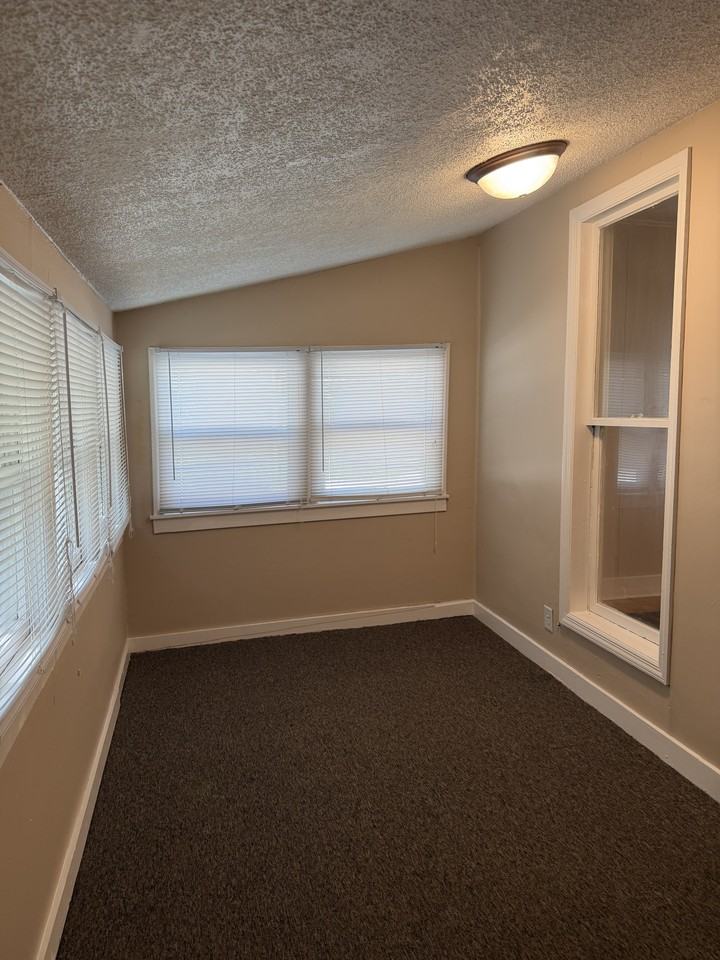 50 E Beardsley Ave #1 - Photo 5 of 39
