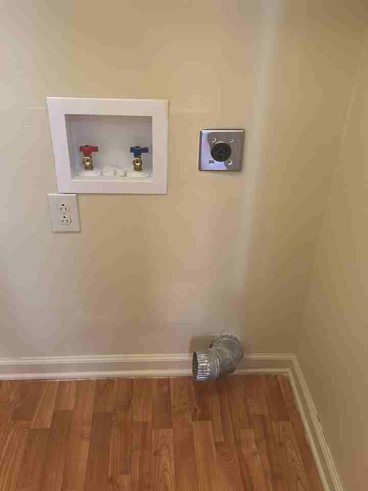 812 Springmont Dr #1 - Photo 3 of 4