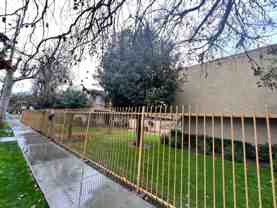 224 S. Lyon St - Photo 1 of 1