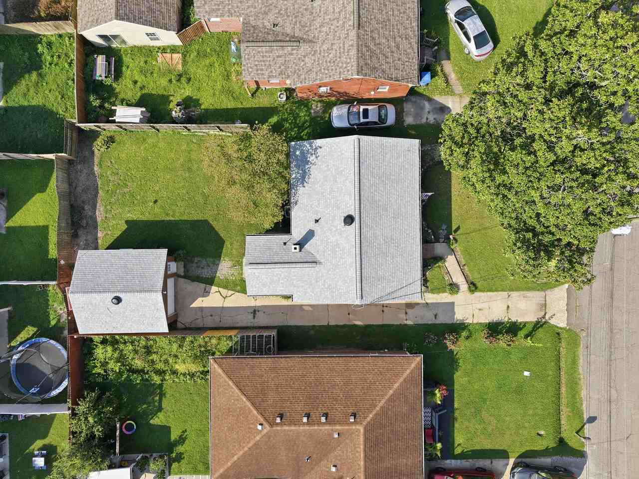 727 Osborn Ave #1 - Photo 4 of 35