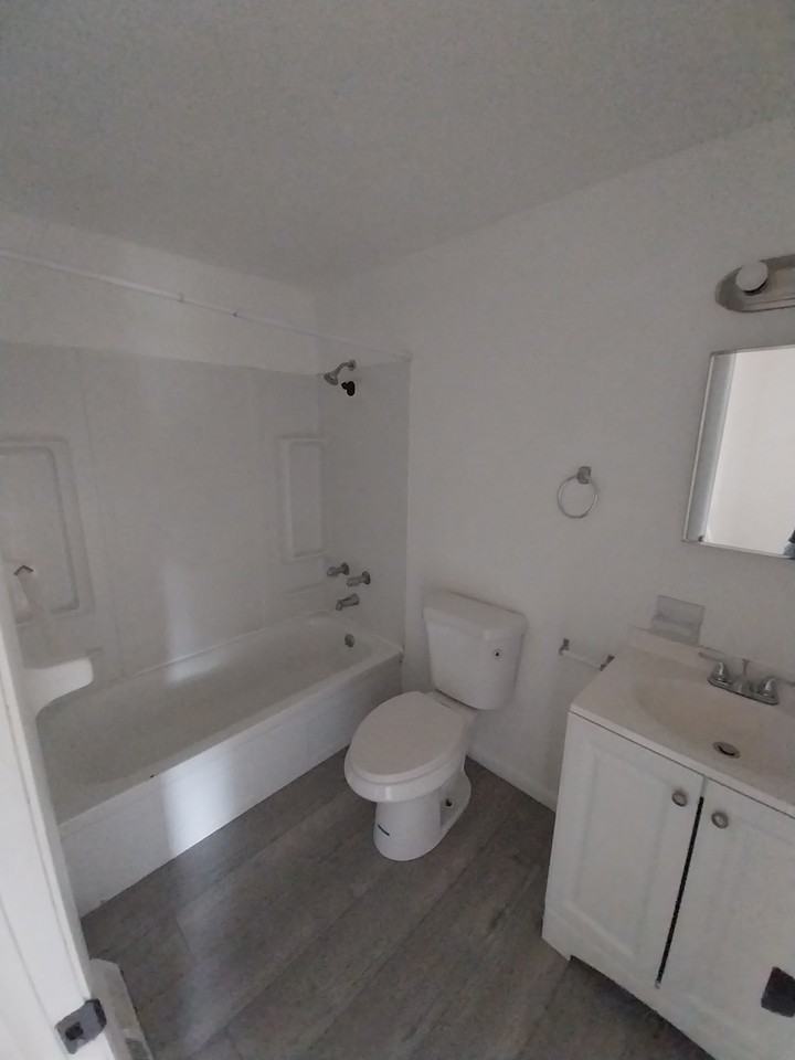242 E Prospect St #242 - Photo 5 of 7