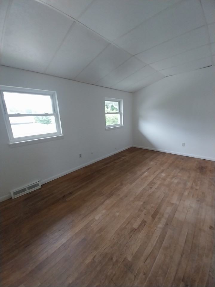 242 E Prospect St #242 - Photo 6 of 7