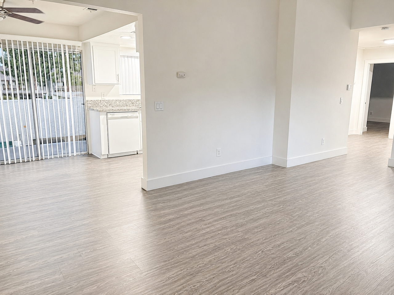 174 S Van Buren St - Photo 2 of 4
