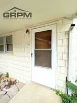 207 1/2 W 8th Ave - Photo 1 of 1