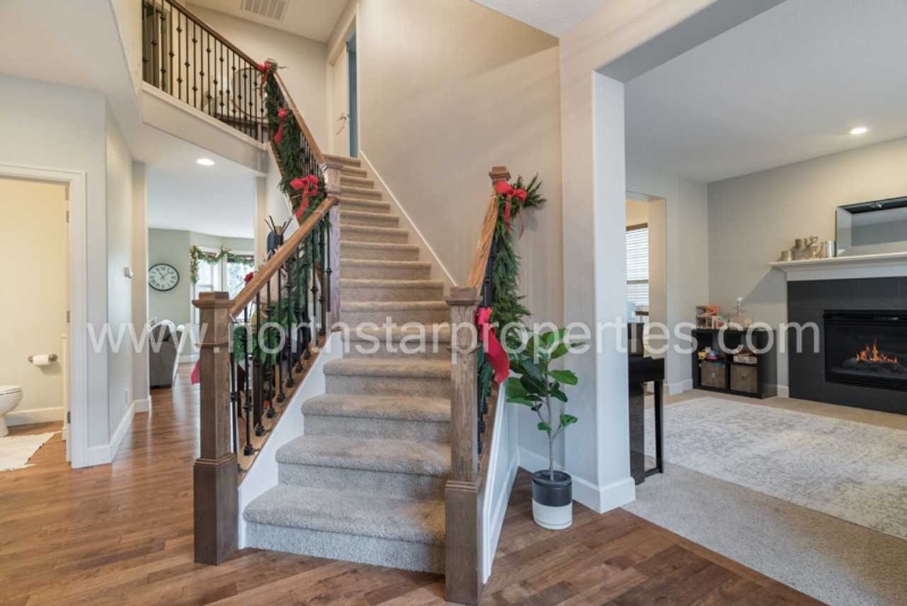 7830 Sw Litz Ct - Photo 6 of 36