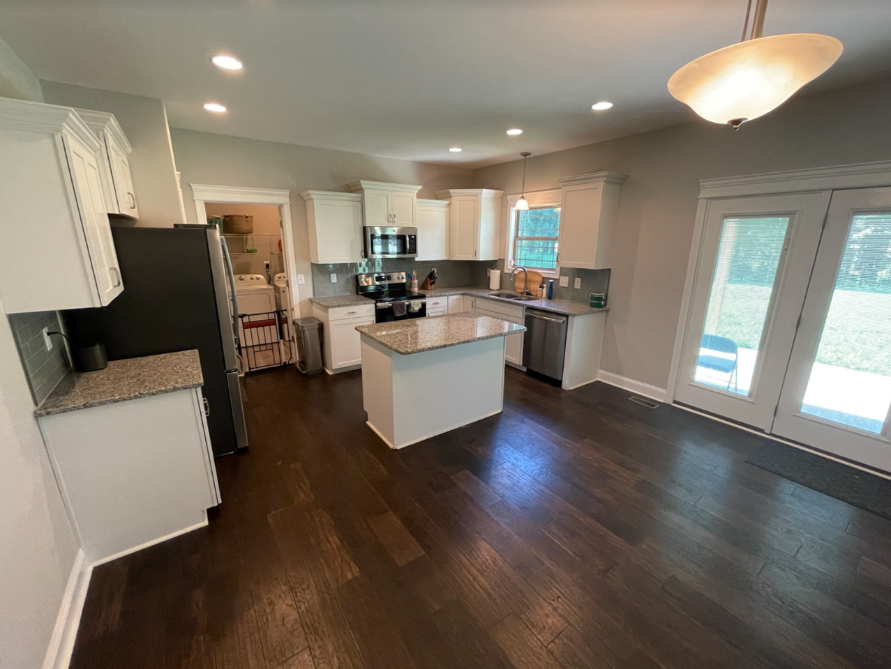 301 Hemp Ct - Photo 3 of 13