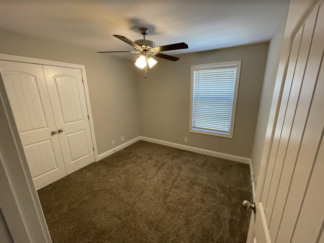 301 Hemp Ct - Photo 7 of 13