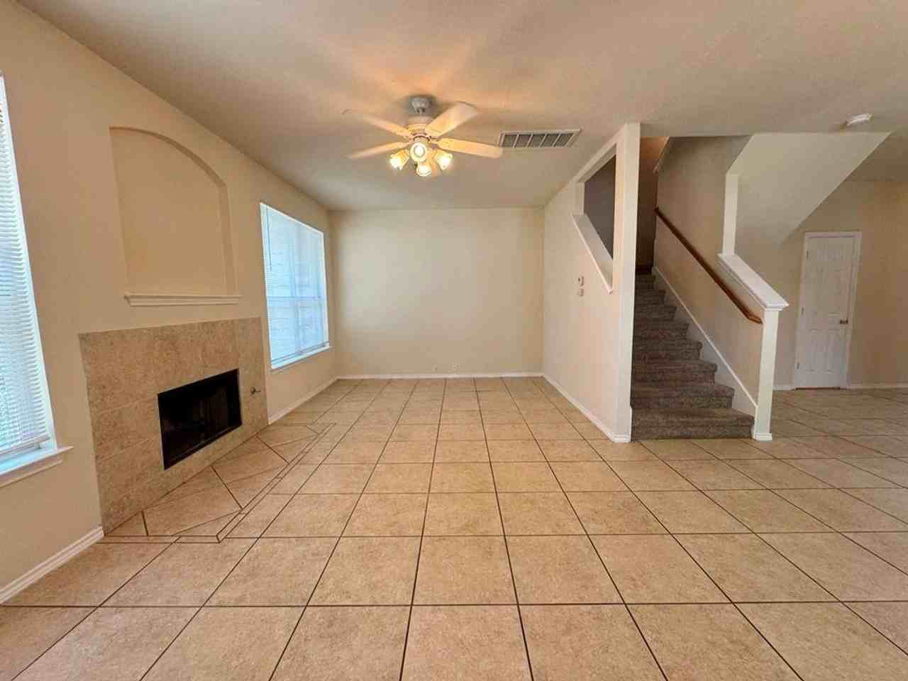 251A Utterback - Photo 4 of 42