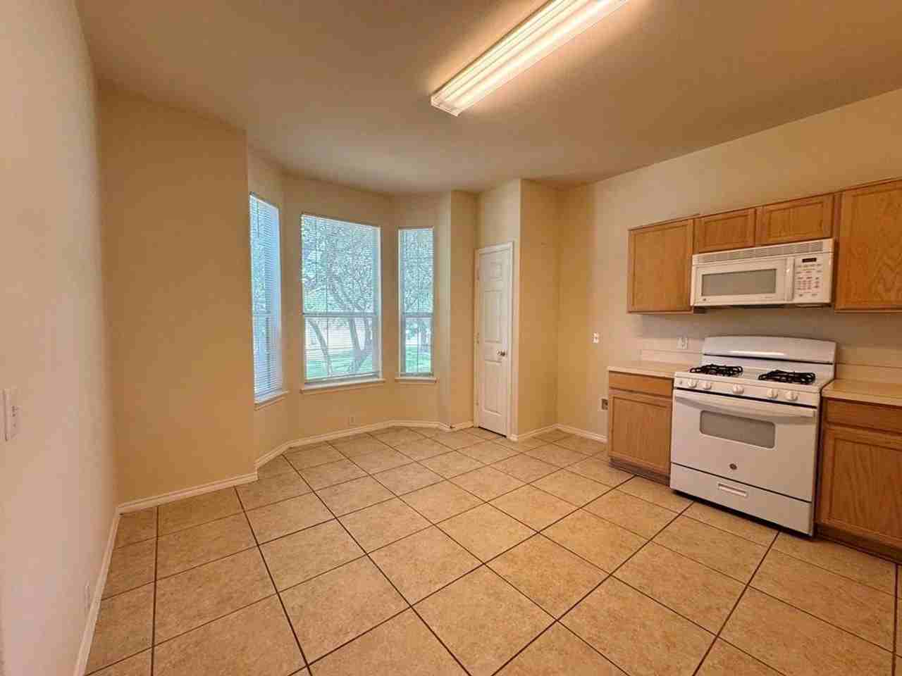 251A Utterback - Photo 7 of 42