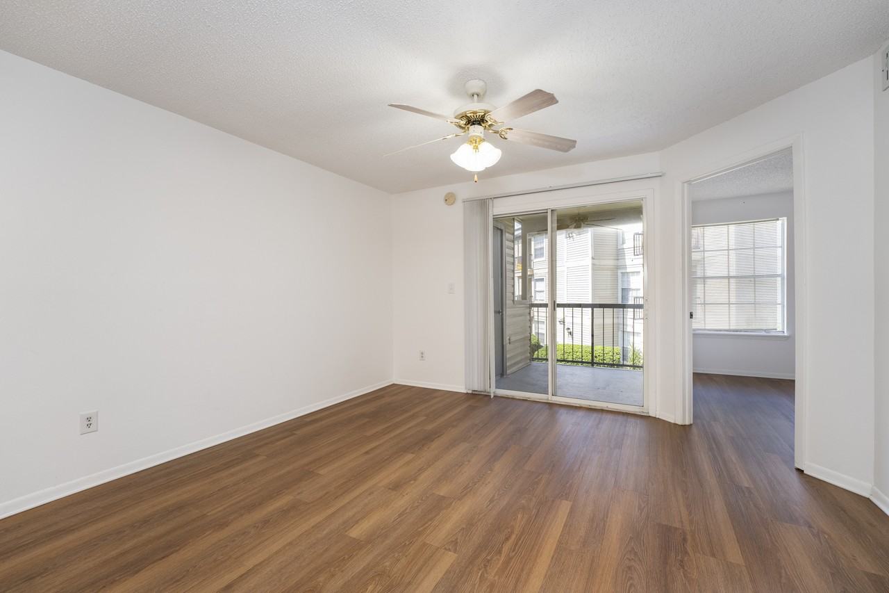 1908 Lake Atriums Circle - 1Unit 8 #1 - Photo 4 of 20