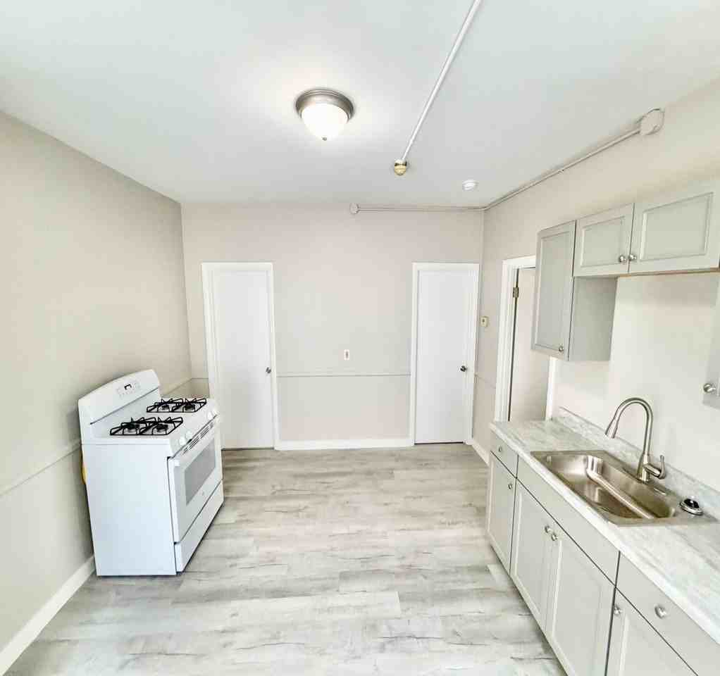 53-55 Fairmount Avenue - Photo 4 of 25