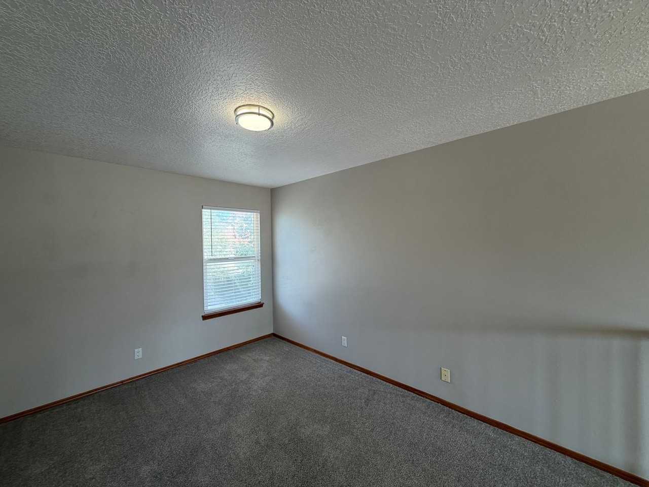 10331 Dunbar St Nw - Photo 7 of 44