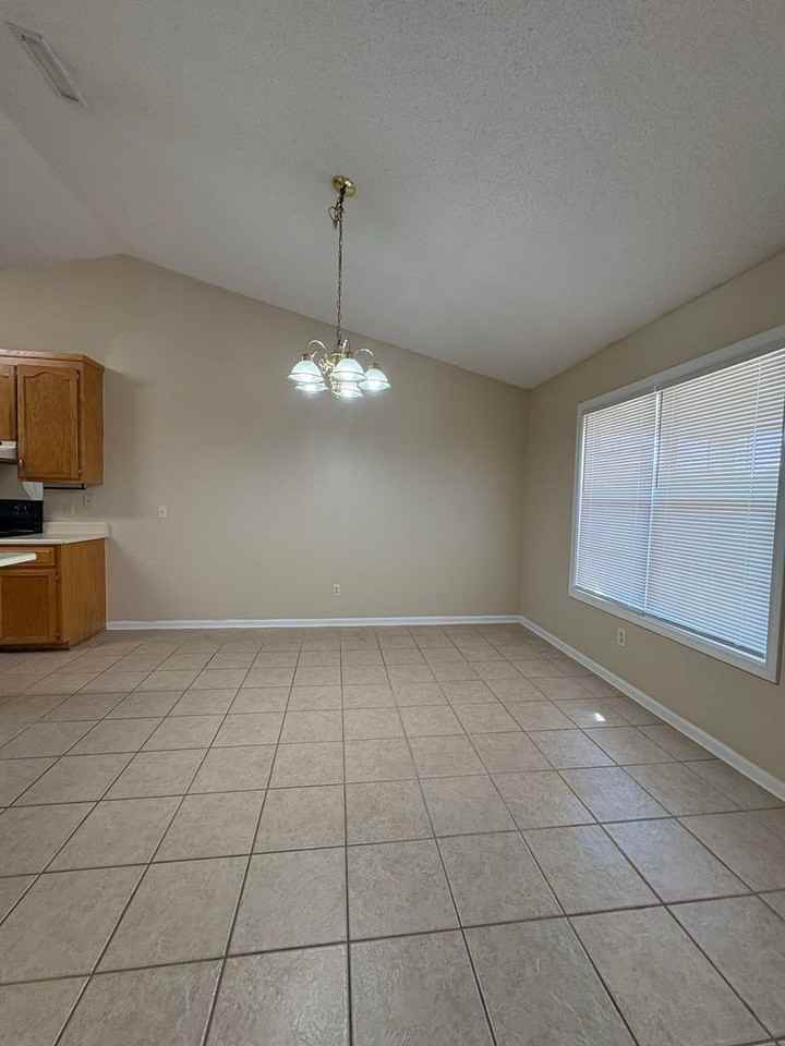 3102 Achey Dr - Photo 7 of 27