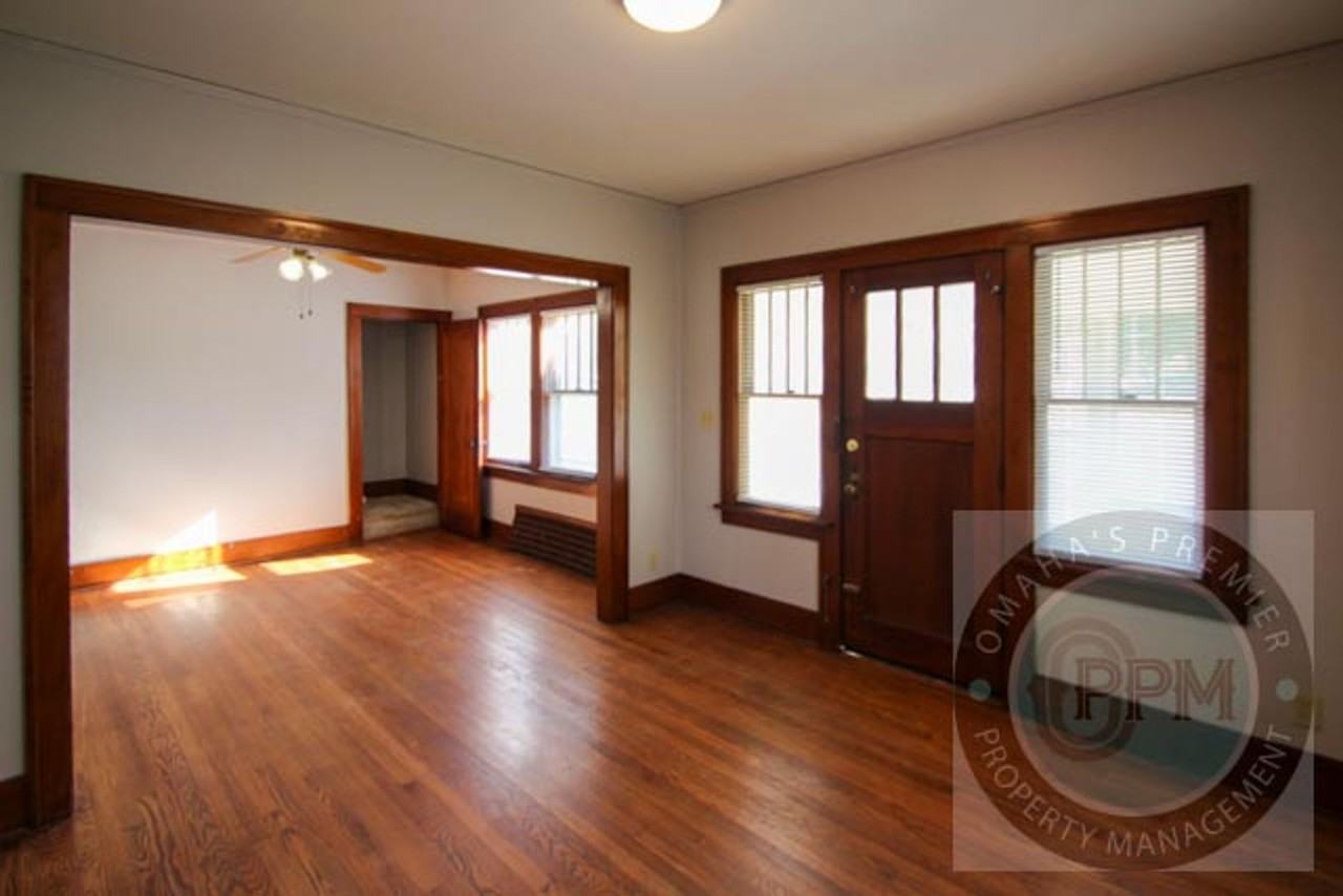 2802 S 31st St - Photo 5 of 26