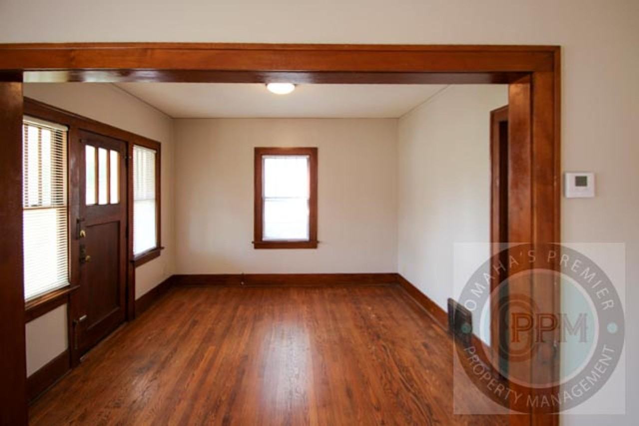 2802 S 31st St - Photo 6 of 26