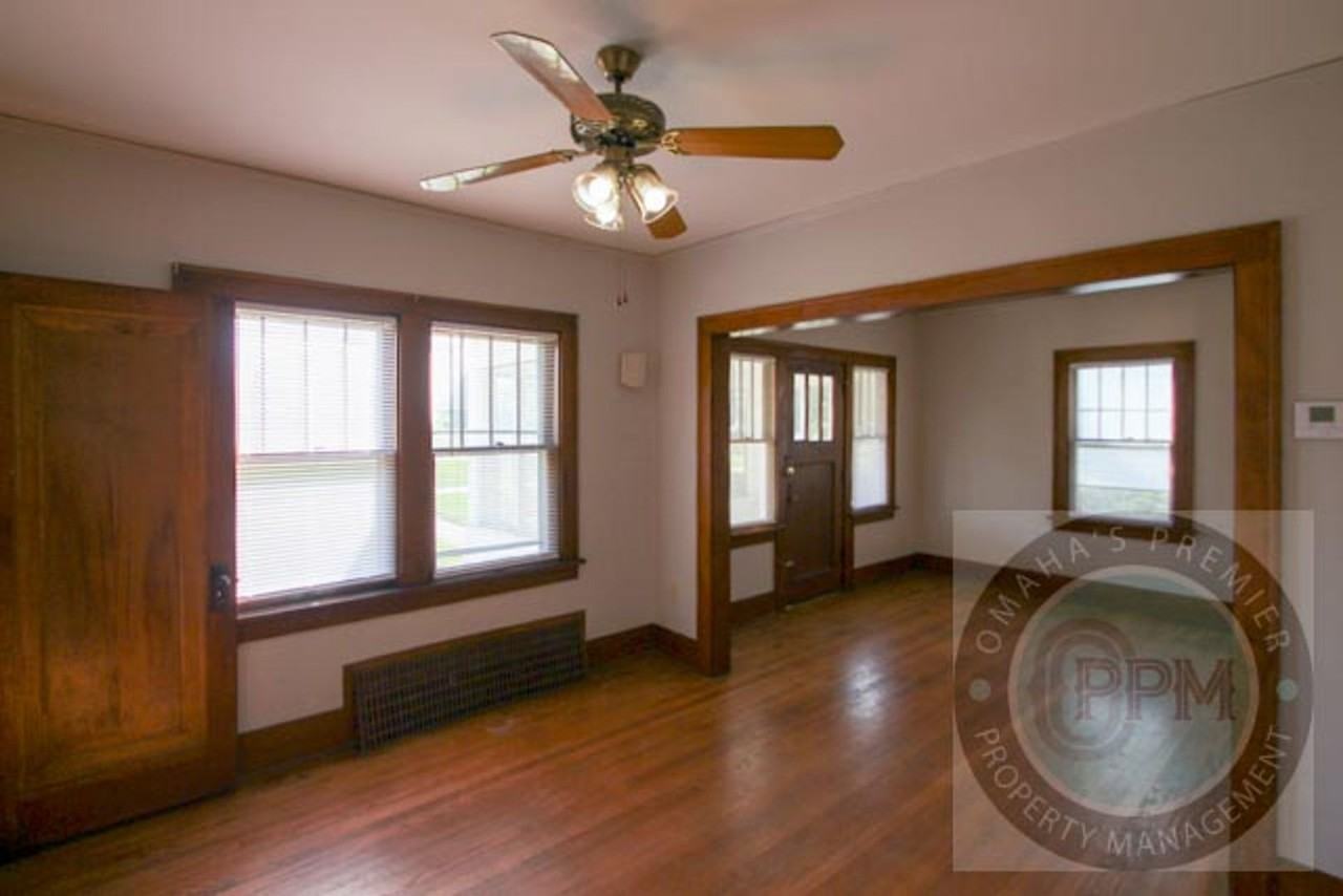 2802 S 31st St - Photo 7 of 26