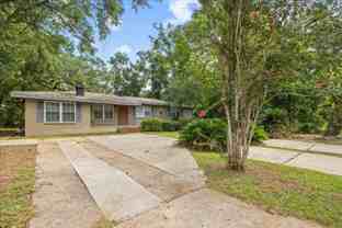 1812 Honeysuckle Dr - Photo 1 of 1
