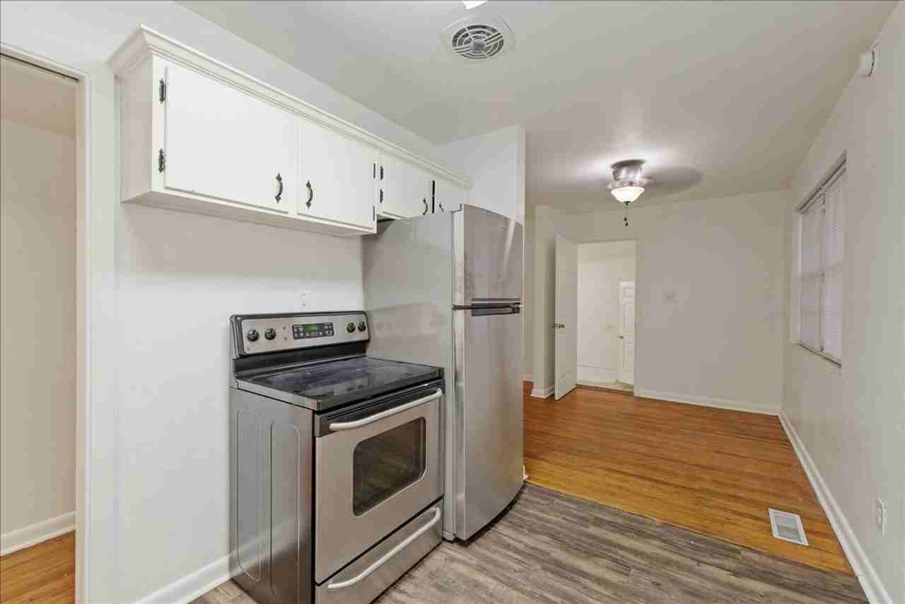 1812 Honeysuckle Dr - Photo 5 of 24