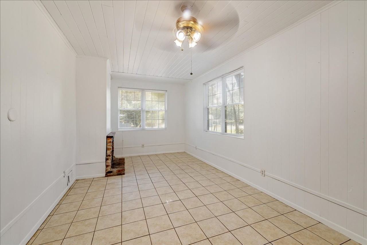 1812 Honeysuckle Dr - Photo 6 of 24
