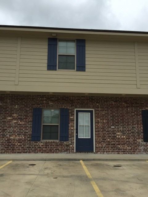113 Flurry Ln - Photo 2 of 9
