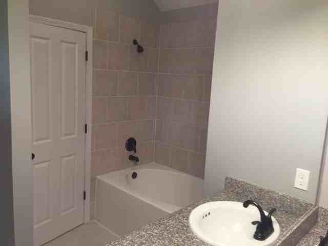 113 Flurry Ln - Photo 6 of 9
