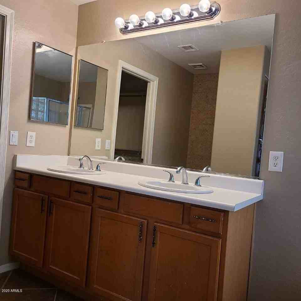 43540 W Bedford Dr - Photo 7 of 11