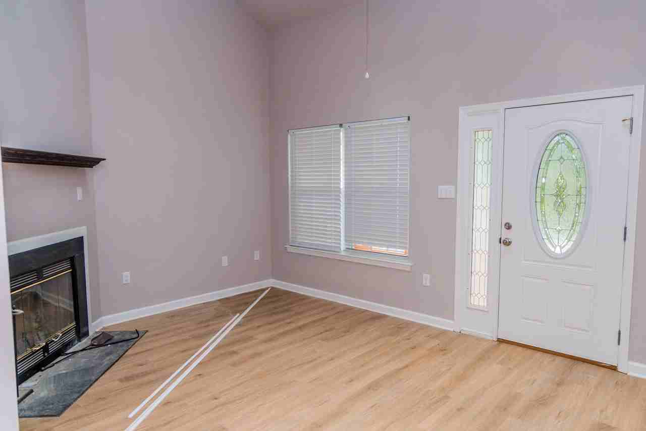419 Riverside Ave - Photo 6 of 18