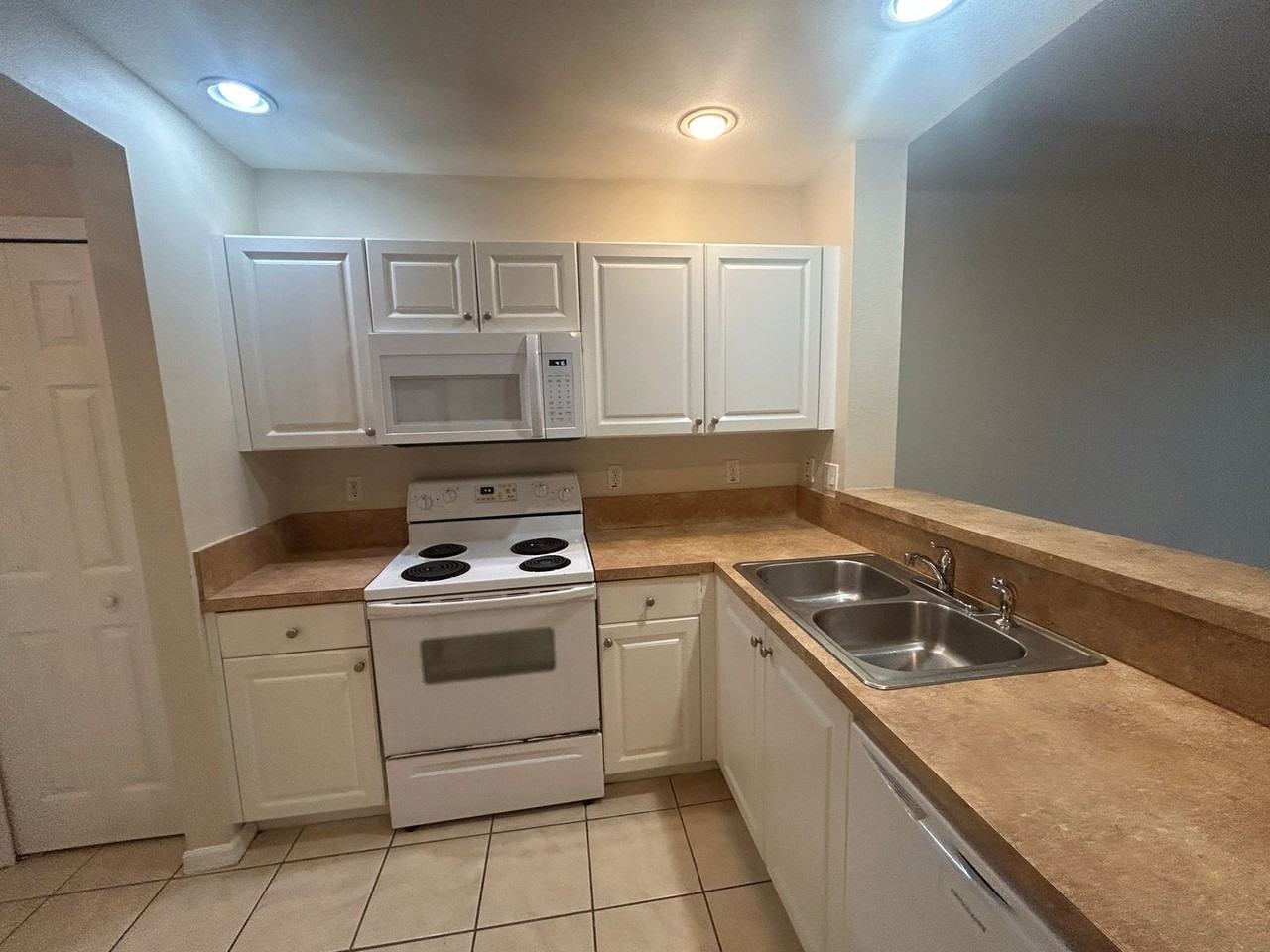 4255 Liron Ave #102 - Photo 3 of 13