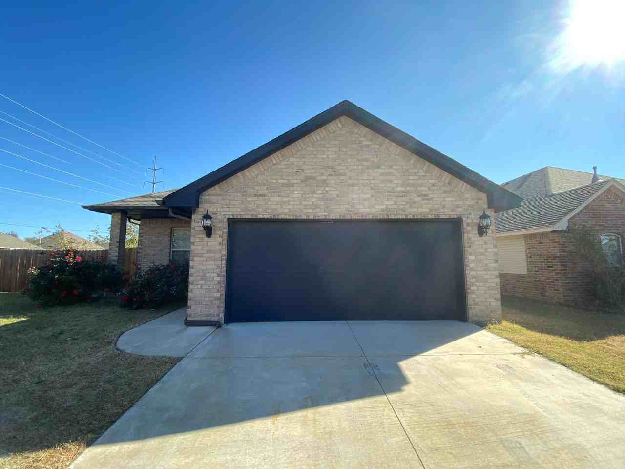 7804 Meadow Lake Dr - Photo 2 of 21