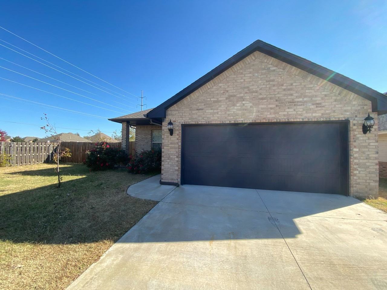 7804 Meadow Lake Dr - Photo 3 of 21