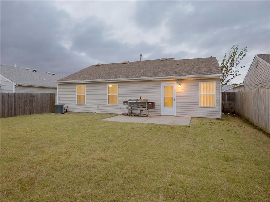 15505 Acacia Rd - Photo 2 of 7