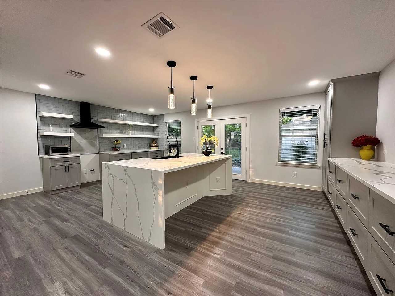 8058 Longridge Drive - Photo 5 of 14