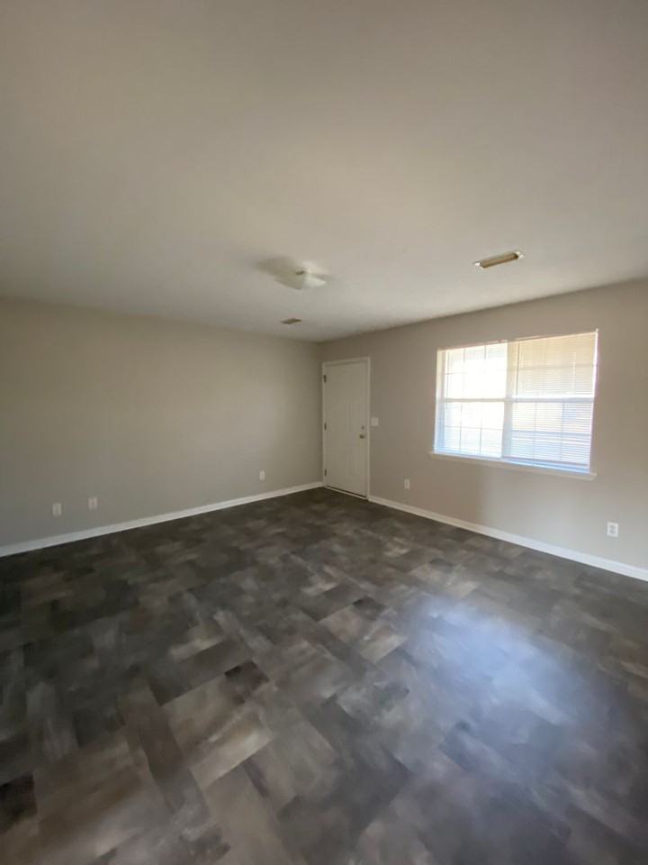 203B Tarver St Se - Photo 3 of 6