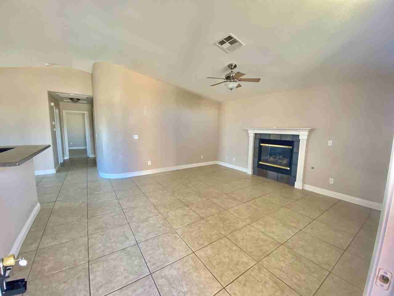 5553 Baileya Ave - Photo 2 of 14