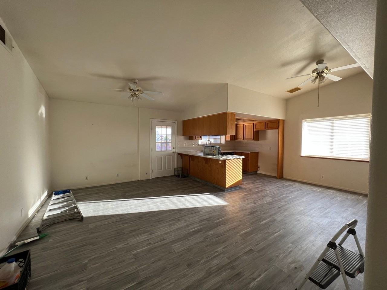 420 Olive Ave - Photo 4 of 20