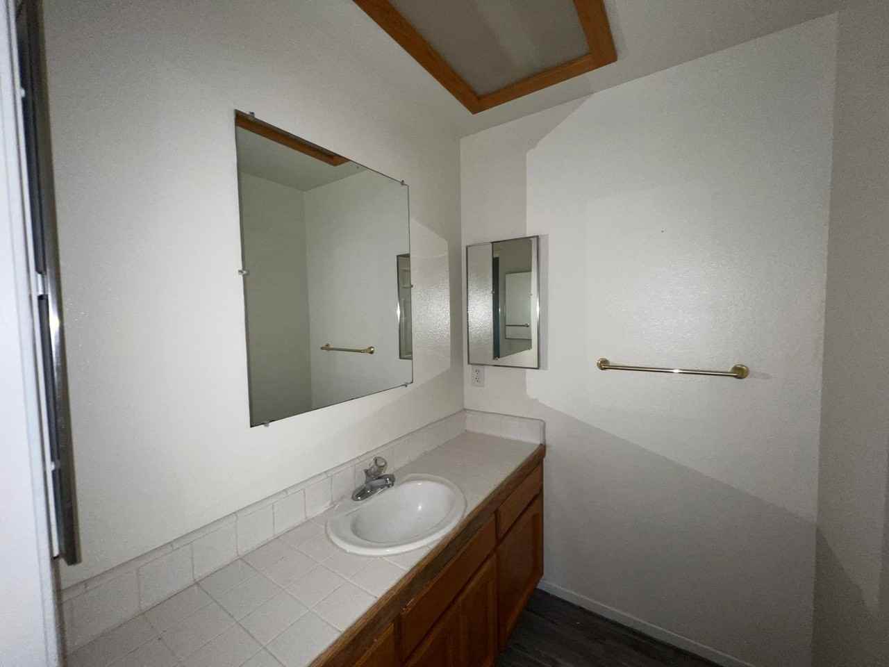 420 Olive Ave - Photo 6 of 20