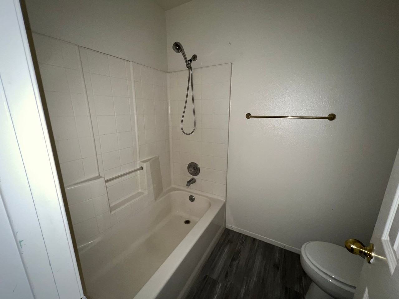420 Olive Ave - Photo 7 of 20