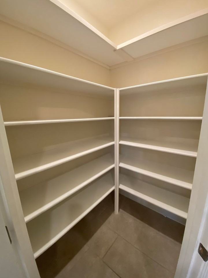 3163 Parks Ave - Photo 7 of 38