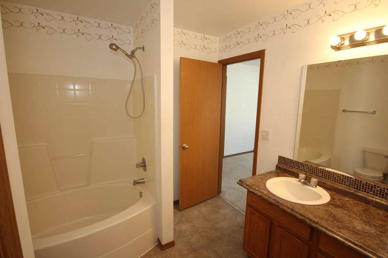 1507 203rd Street Ct E - Photo 6 of 10
