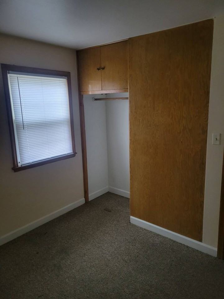 3609 N 36th St - Photo 5 of 13