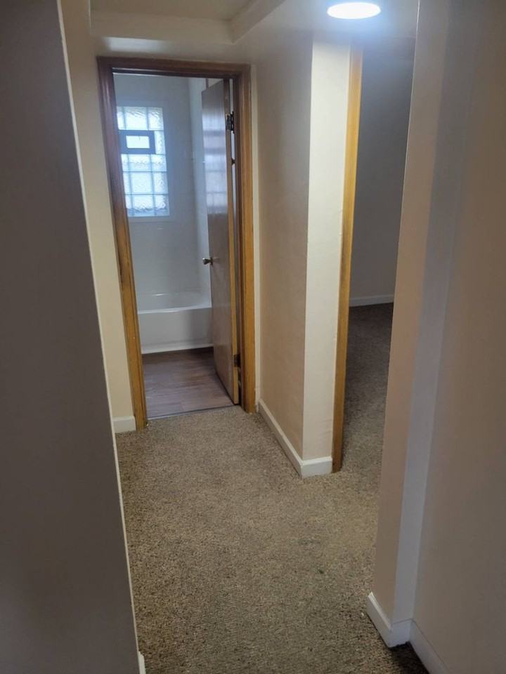 3609 N 36th St - Photo 6 of 13