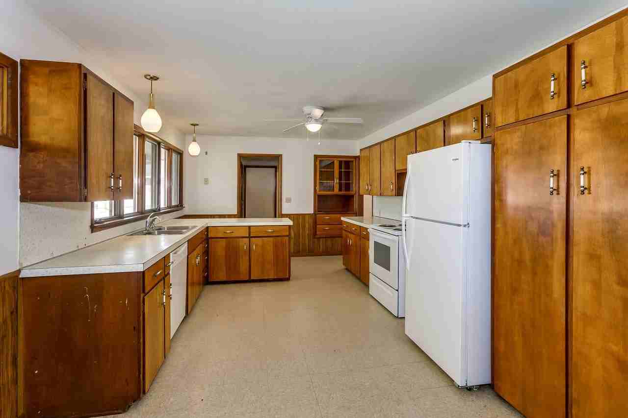 4339 S Meridian Ave - Photo 4 of 11