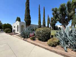 featured image of 266 W Belleview Ave